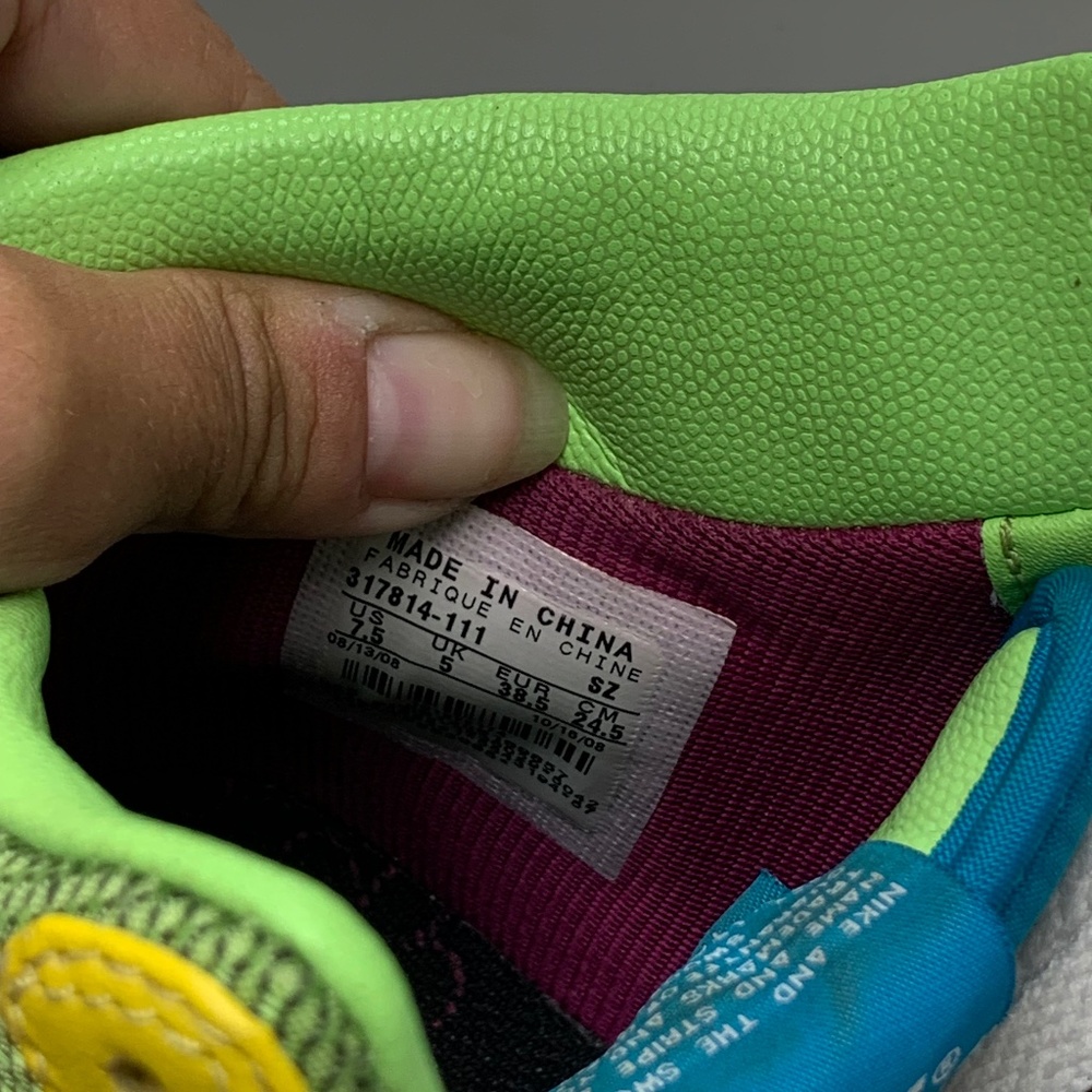 Nike shoes